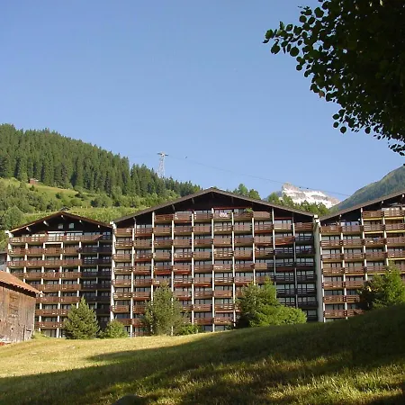 Holidays - Haus Acletta 아파트