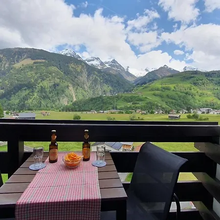 Holidays - Haus Acletta *