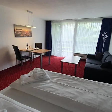 아파트 Holidays - Haus Acletta *