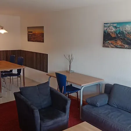 Holidays - Haus Acletta ديسنتس