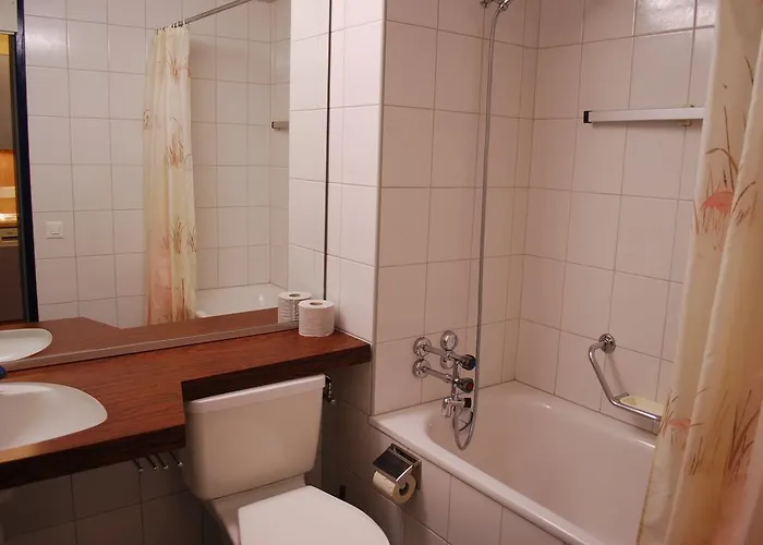 Holidays - Haus Acletta شقة ديسنتس