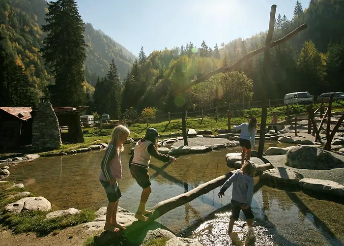 Holidays - Haus Acletta شقة ديسنتس