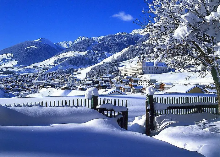 Holidays - Haus Acletta شقة ديسنتس