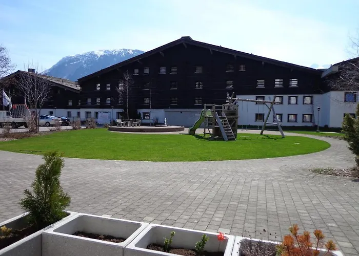 Holidays - Haus Acletta Апартаменты Дизентис